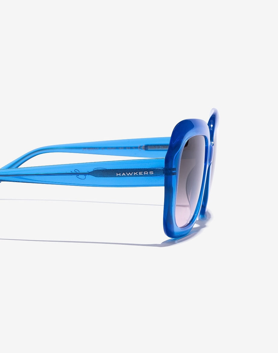 PAULA ECHEVARRÍA X HAWKERS - ELECTRIC BLUE BUTTERFLY HAWKERS
