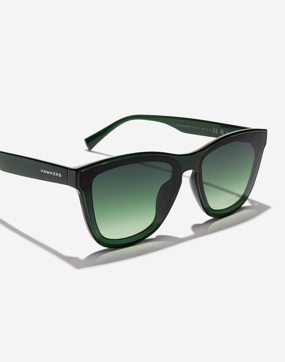 DOWNTOWN MAX - GREEN FOREST Hawkers