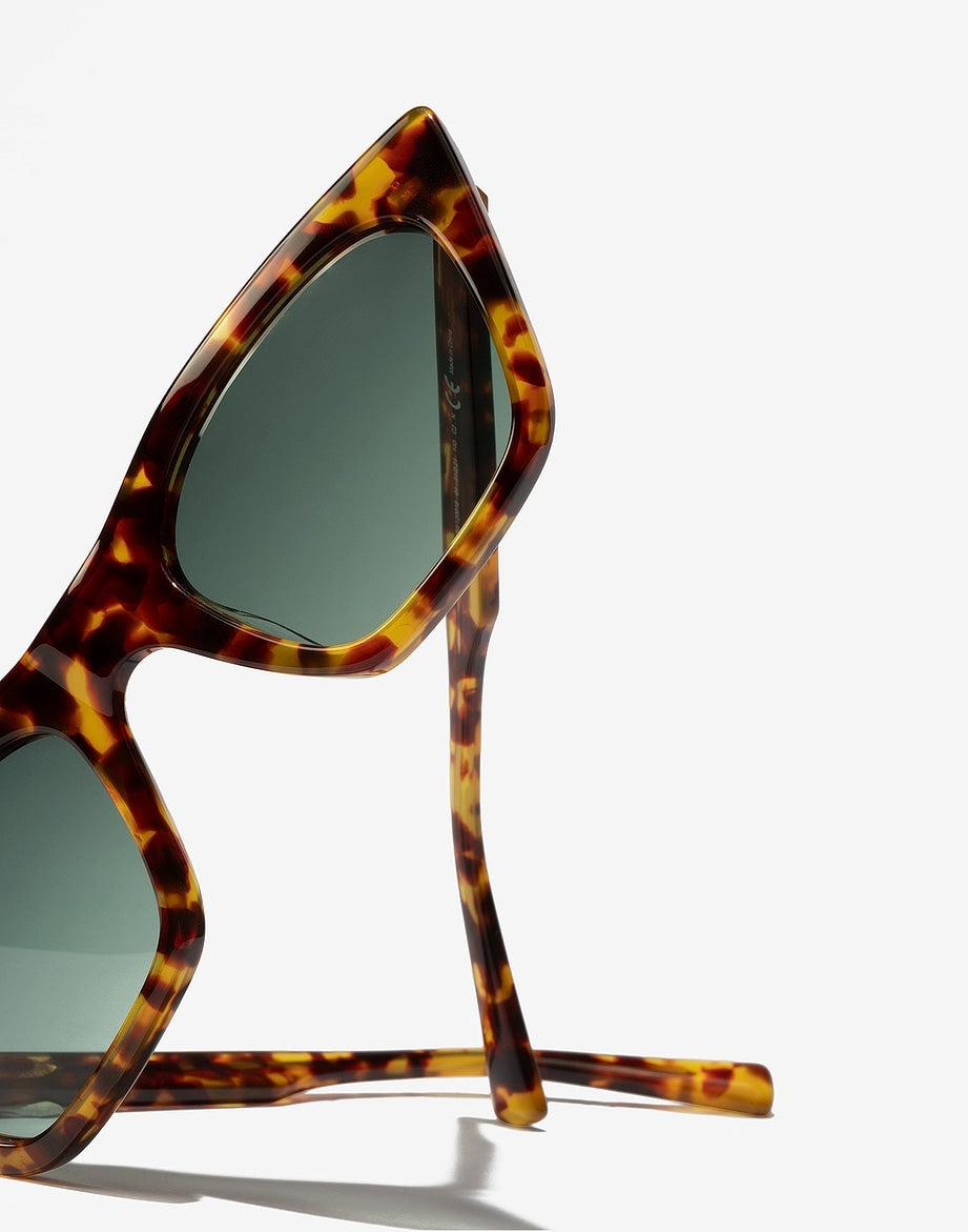 CAREY GREEN BOTTLE HYPNOSE HAWKERS
