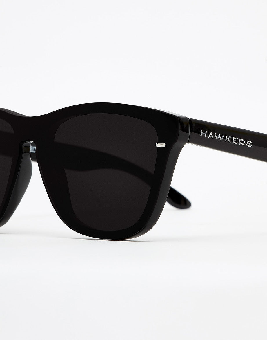 DARK ONE VENM HYBRID HAWKERS