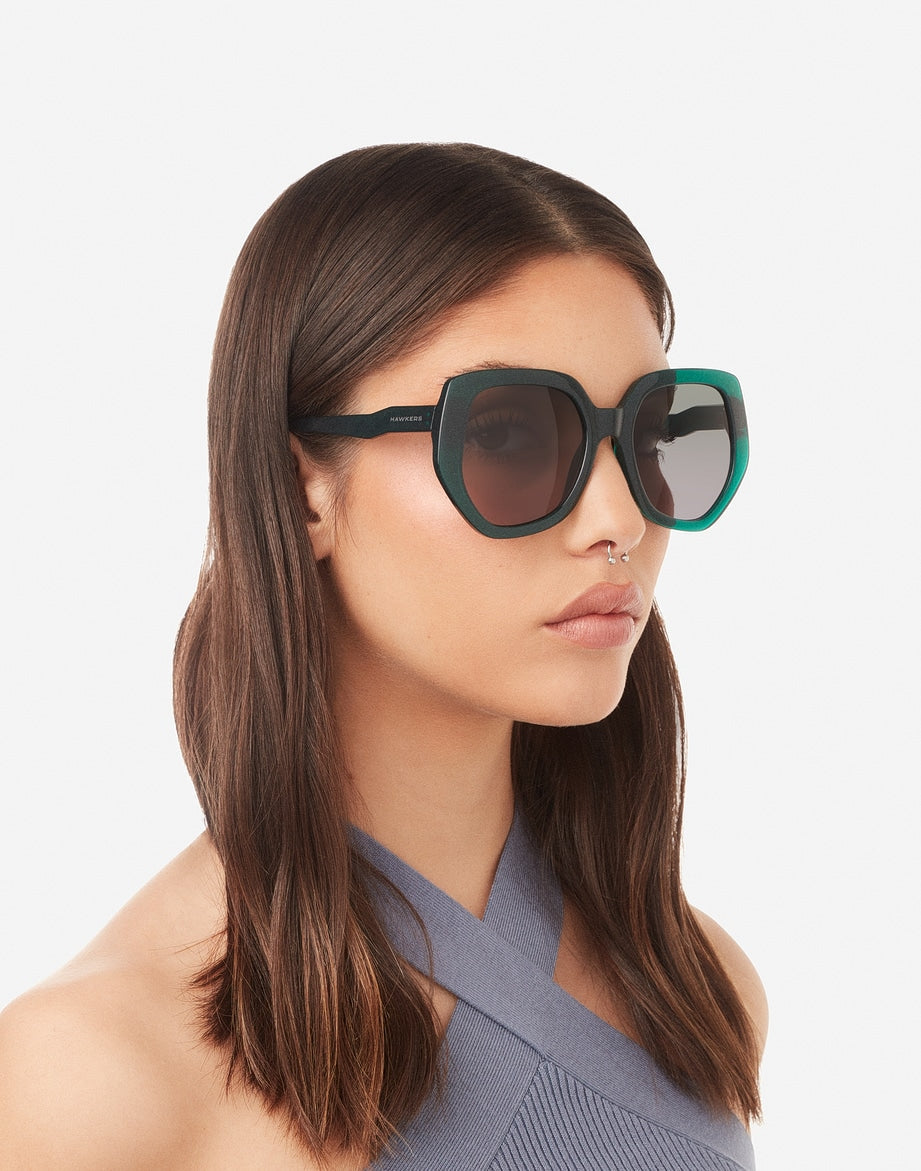 MIA - GREEN AURORA HAWKERS