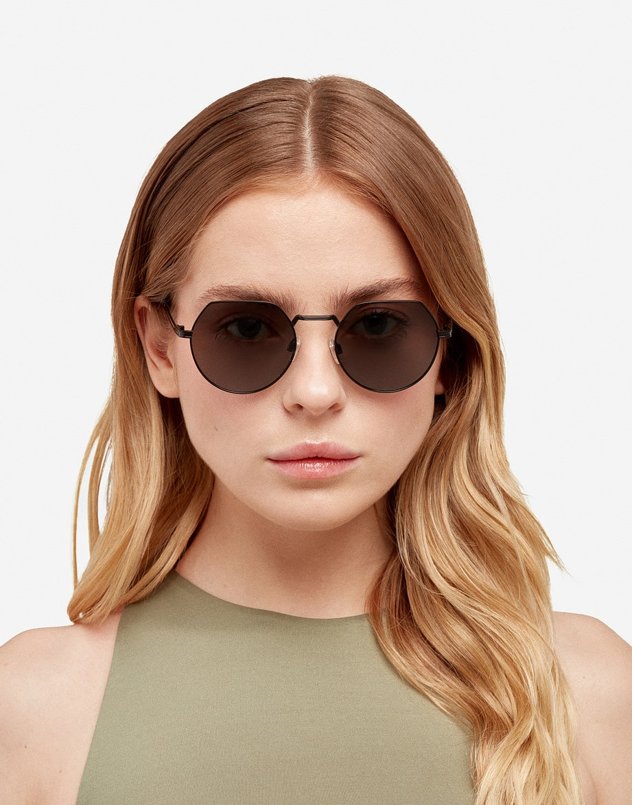 AURA POLARIZED BLACK HAWKERS