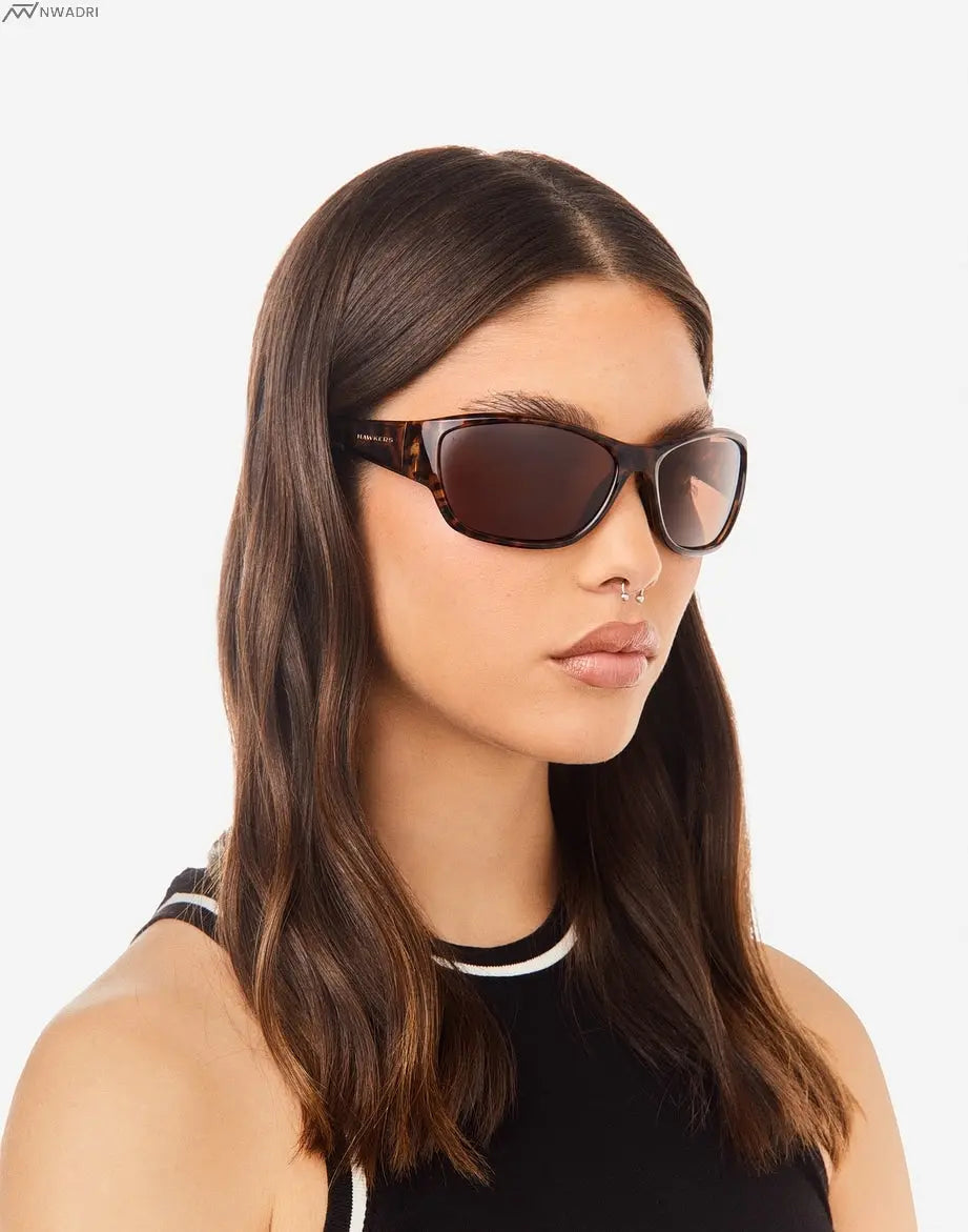RAVE POLARIZED CAREY BROWN Hawkers