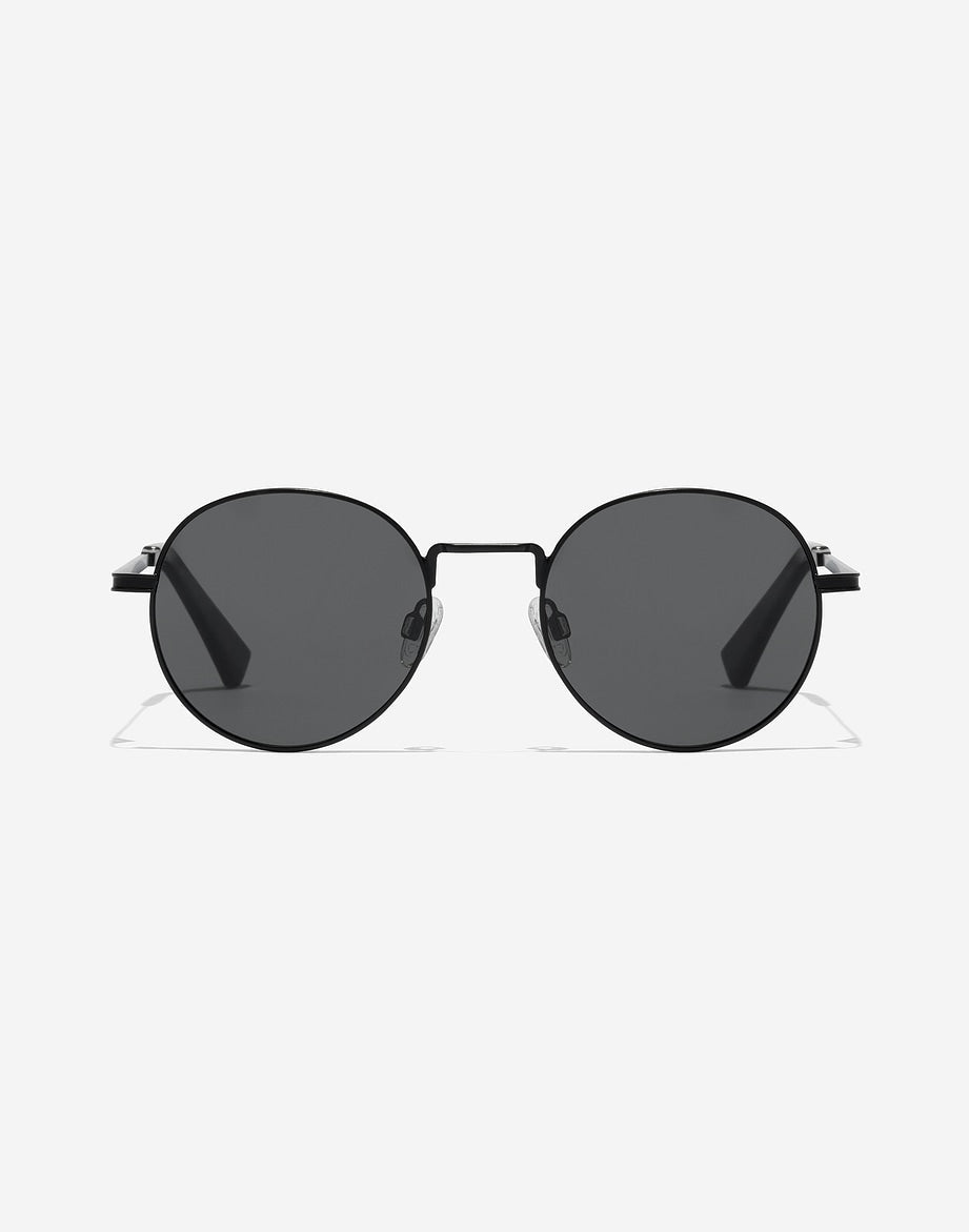 MOMA - POLARIZED MATTE BLACK HAWKERS
