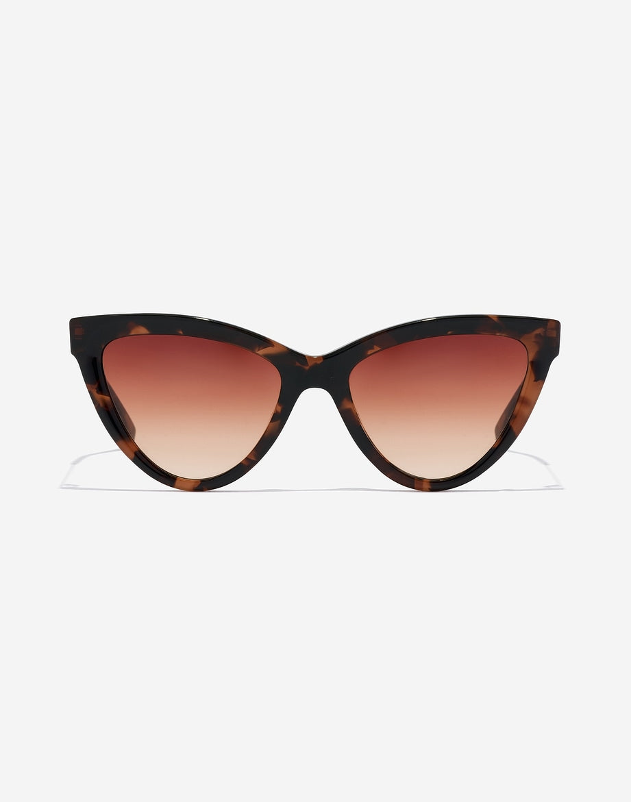 COSMO - BROWN TERRACOTA HAWKERS