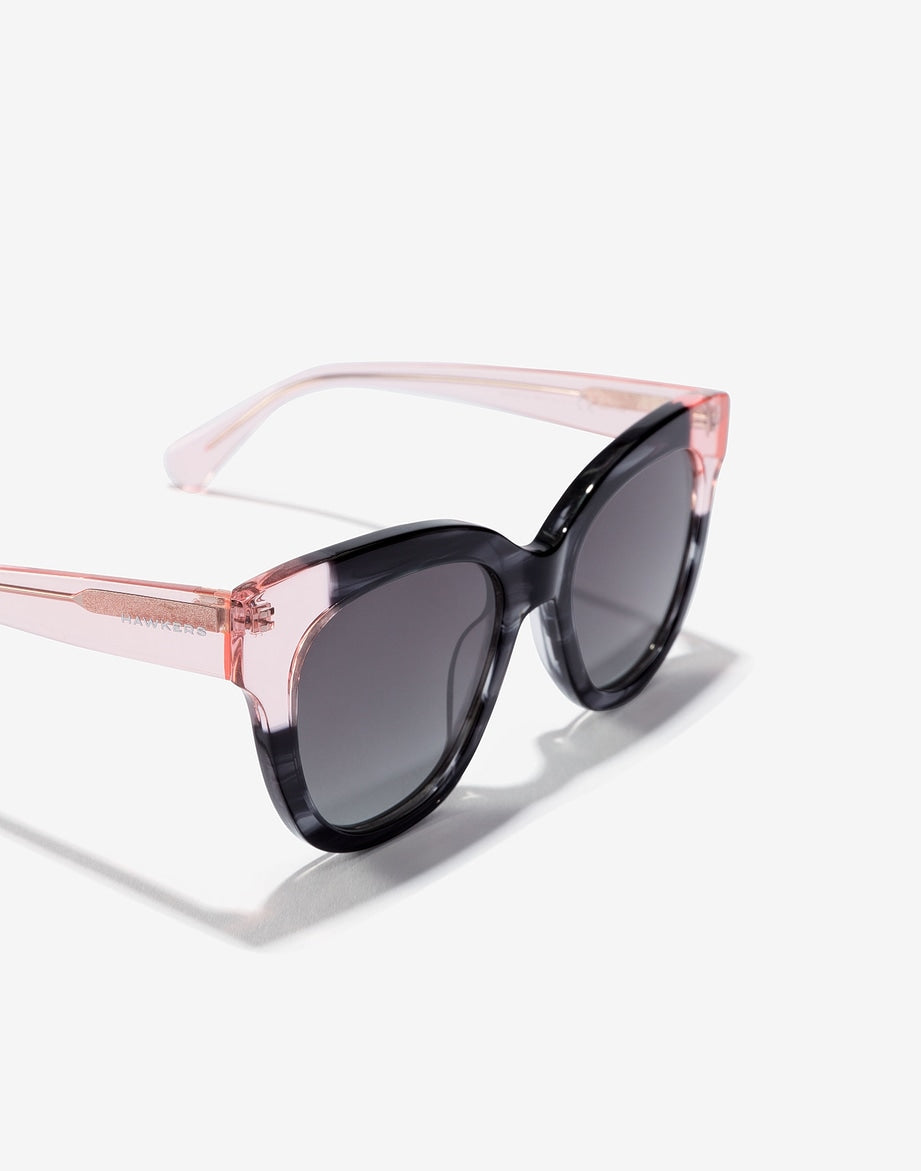 BLACK PINK AUDREY HAWKERS