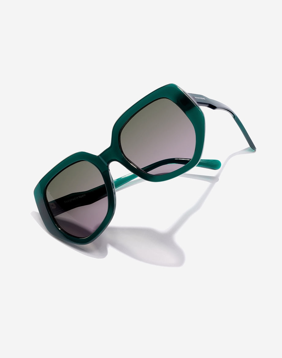 MIA - GREEN AURORA HAWKERS