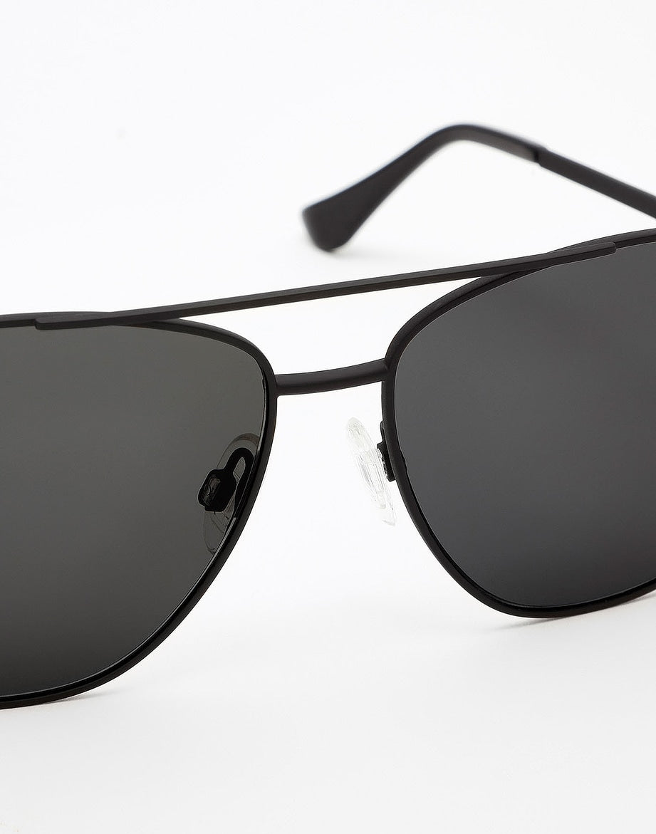 LAX - POLARIZED BLACK DARK HAWKERS