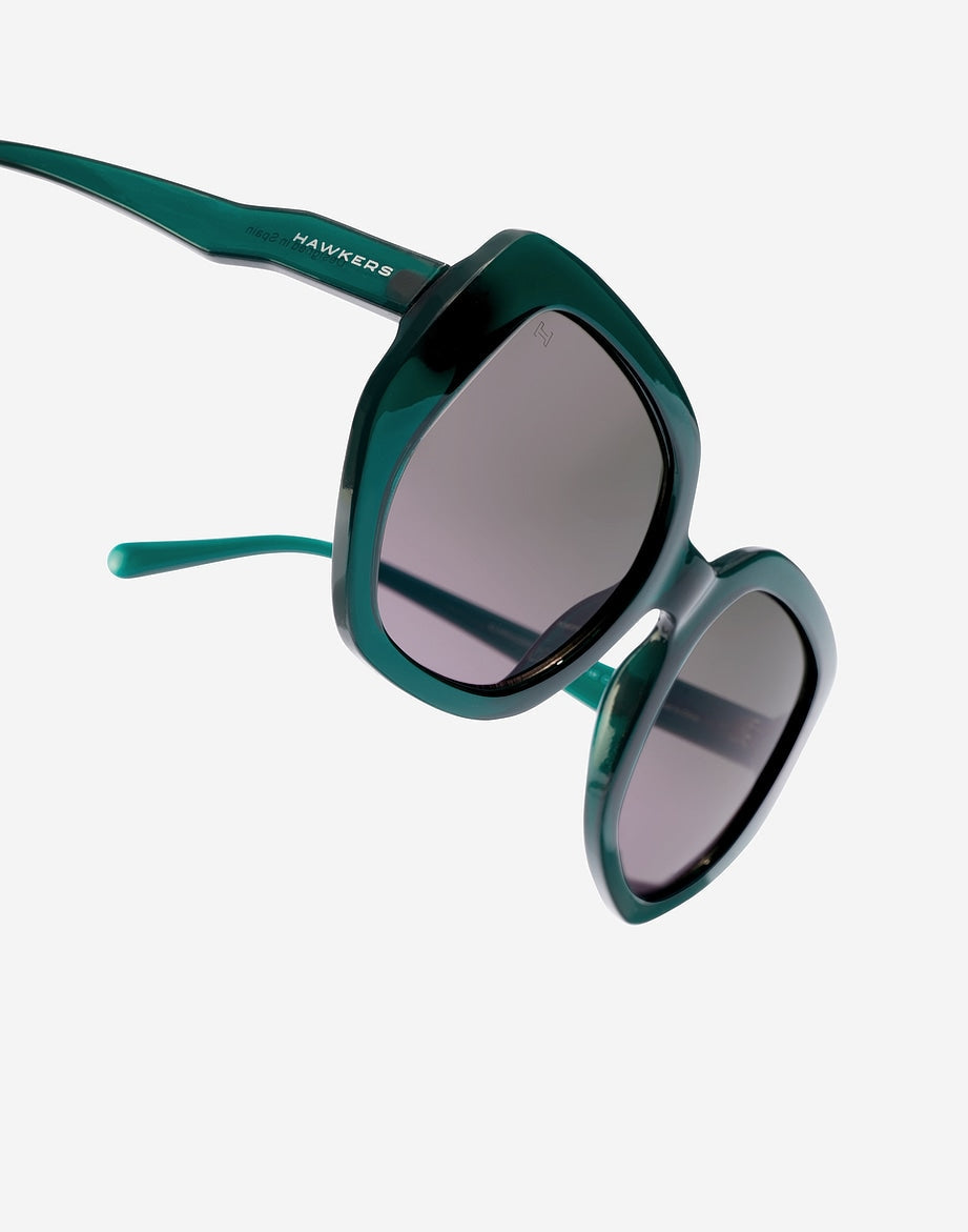 MIA - GREEN AURORA HAWKERS