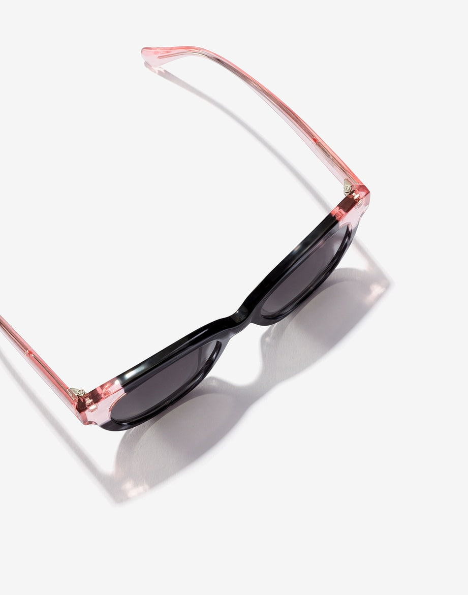 BLACK PINK AUDREY HAWKERS