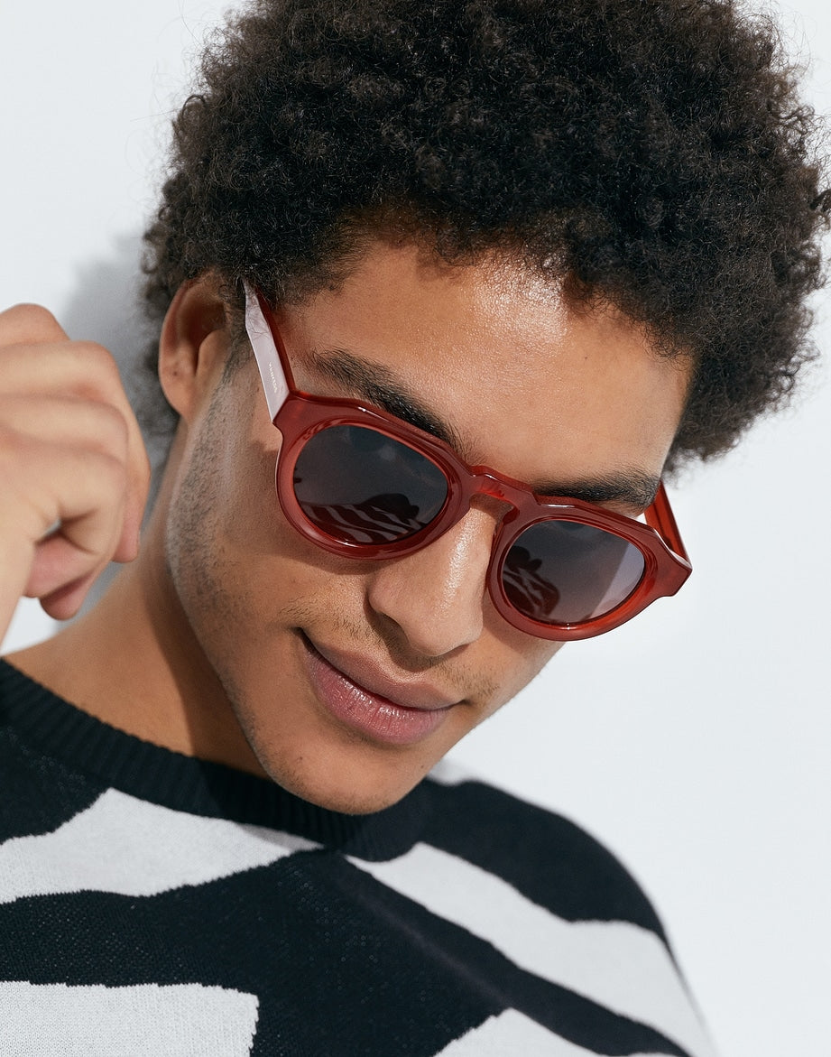 WARWICK UPTOWN- TERRACOTA ROSEWOOD HAWKERS