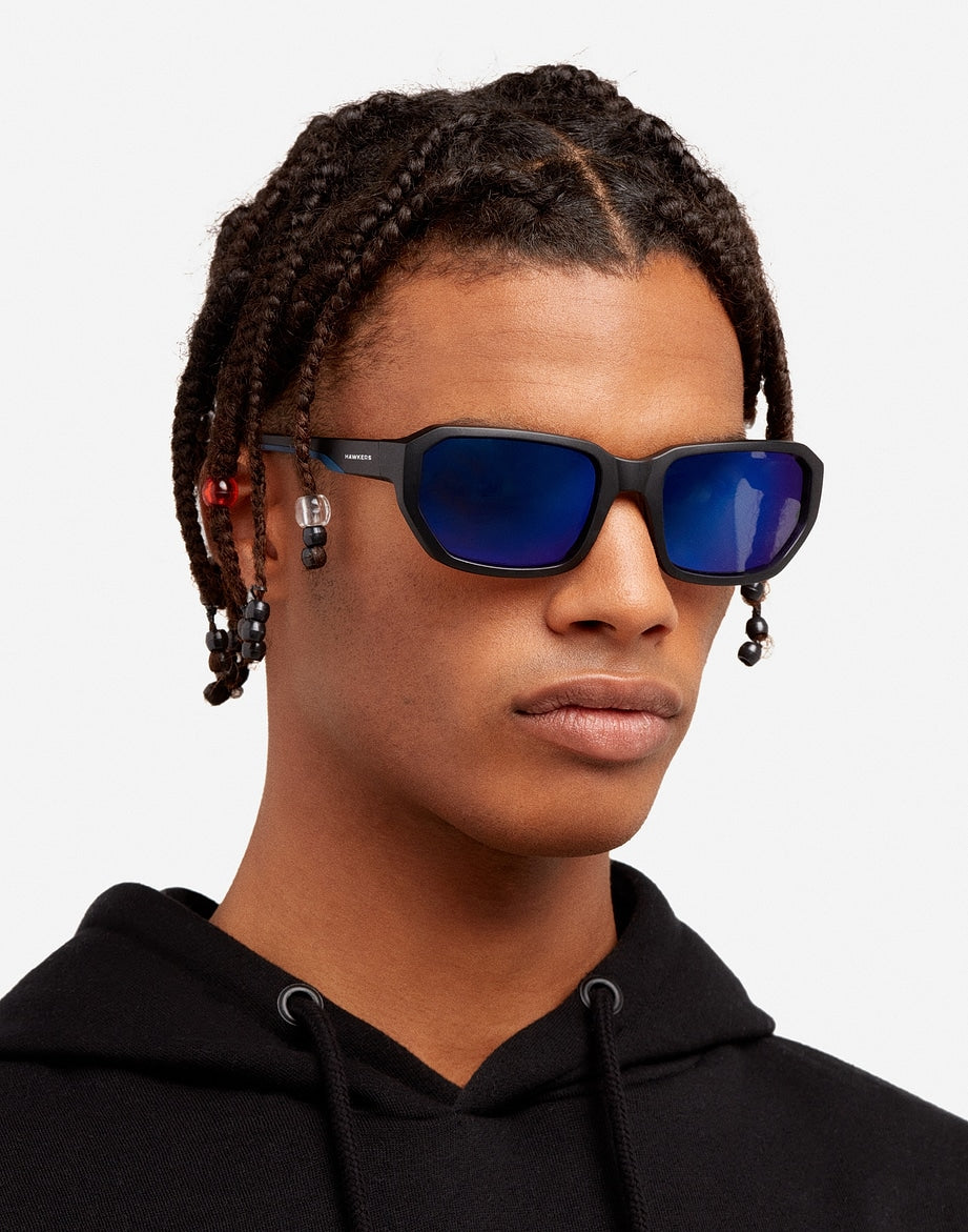 BOLT - POLARIZED BLACK BLUE SKY HAWKERS