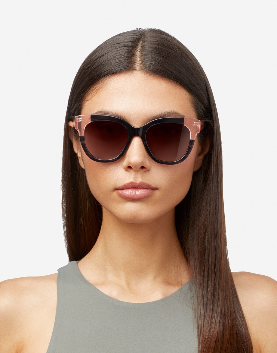 BLACK PINK AUDREY HAWKERS