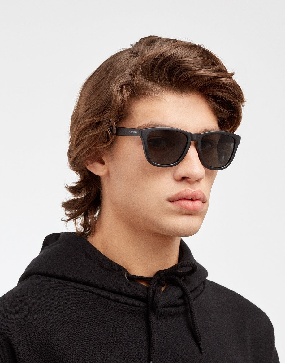 ONE COLT - POLARIZED BLACK GREY HAWKERS