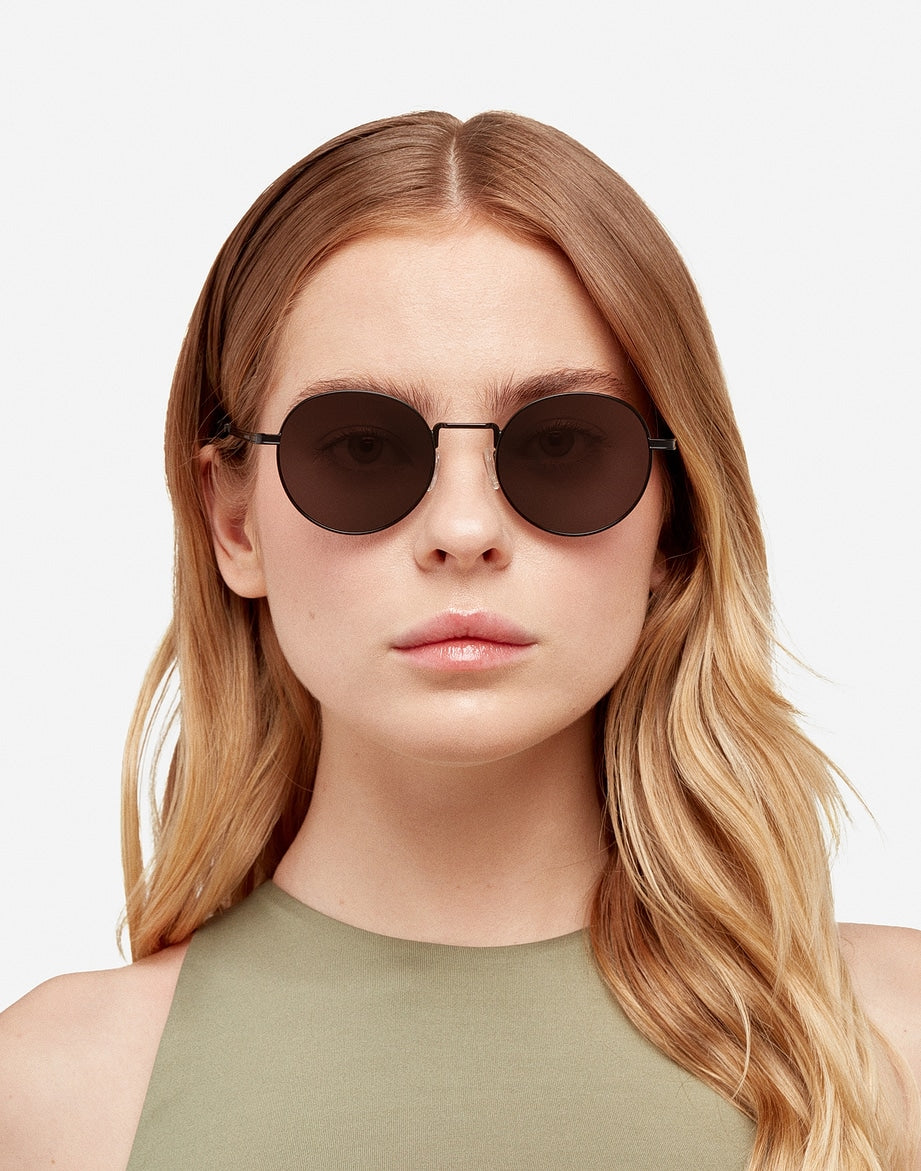 MOMA - POLARIZED MATTE BLACK HAWKERS