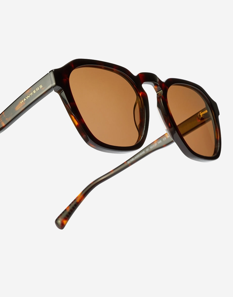 PIERRE GASLY X HAWKERS -  POLARIZED BEL AIR CROSSWALK (Copie) Nwadri