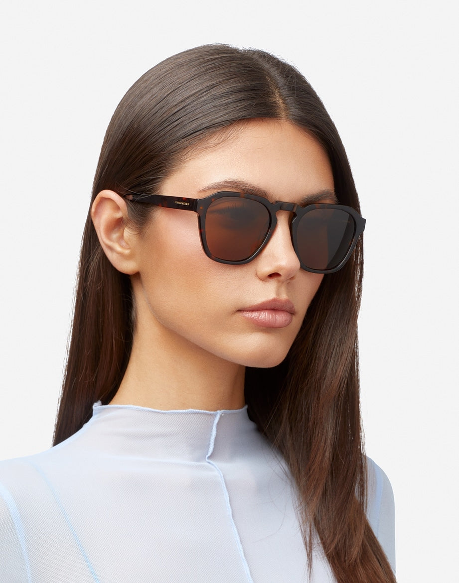 PIERRE GASLY X HAWKERS -  POLARIZED BEL AIR CROSSWALK (Copie) Nwadri