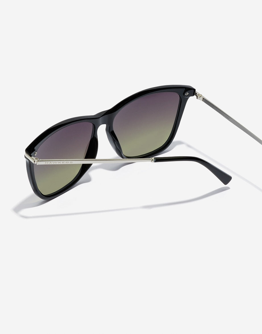 ONE CROSSWALK - BLACK MOSS Nwadri