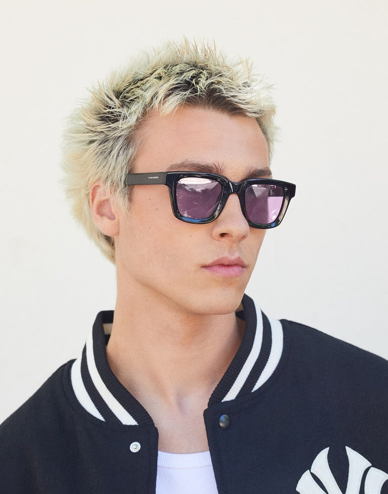 ONE UPTOWN - BLACK MAGENTA Nwadri